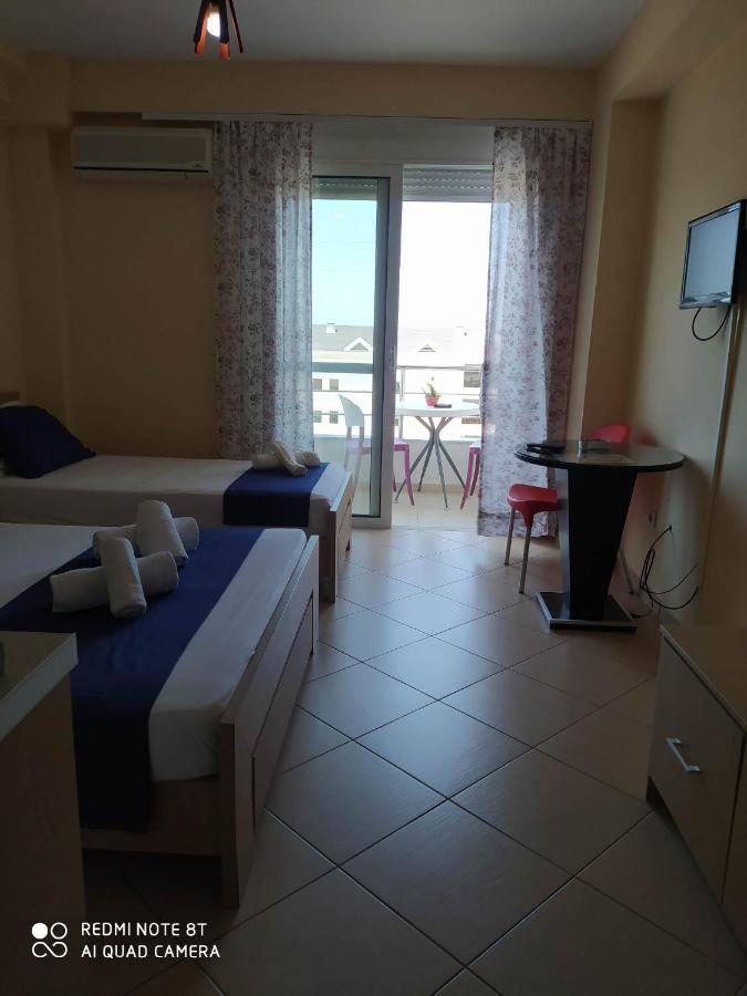 Summer Life Apartments Sarandë Exterior foto